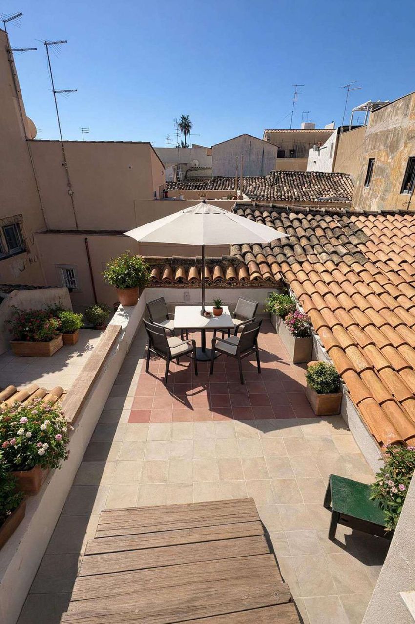 Rooftop terrace over the Ortigia skyline